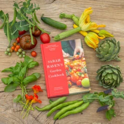Sarah Raven's Garden Cookbook