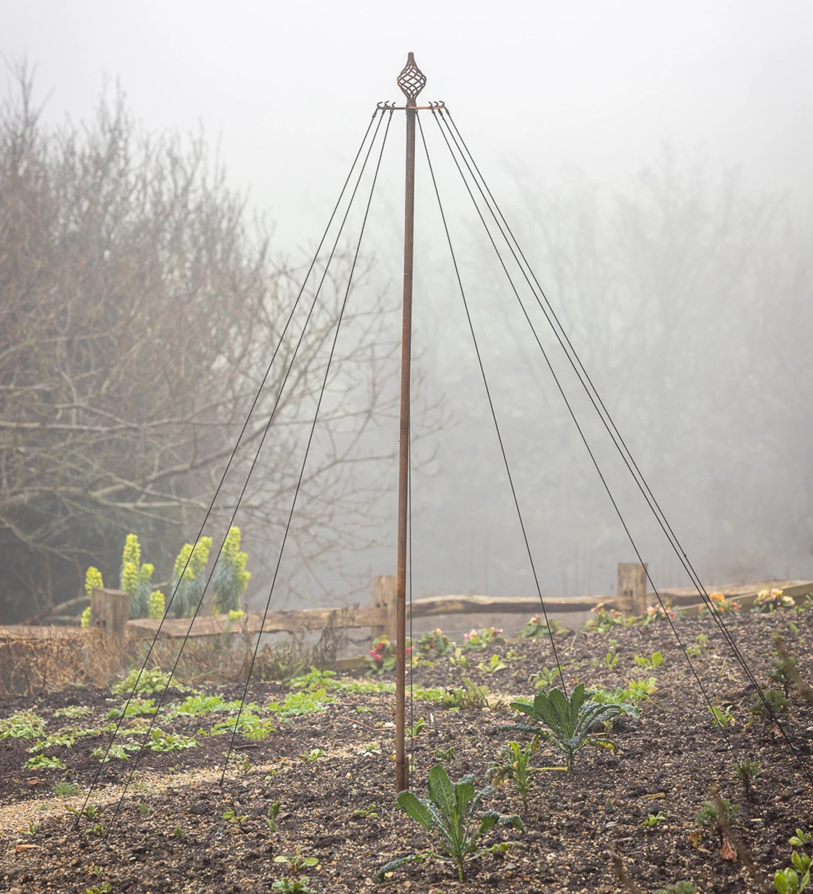 Rustic Maypole Support - Image 2
