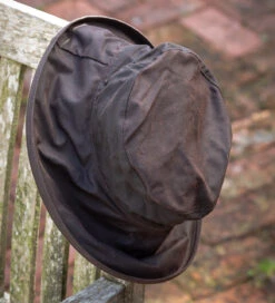 Sarah Raven Waxed Cotton Hat