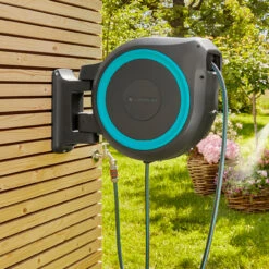 Wall-Mounted Hose Box RollUp XL