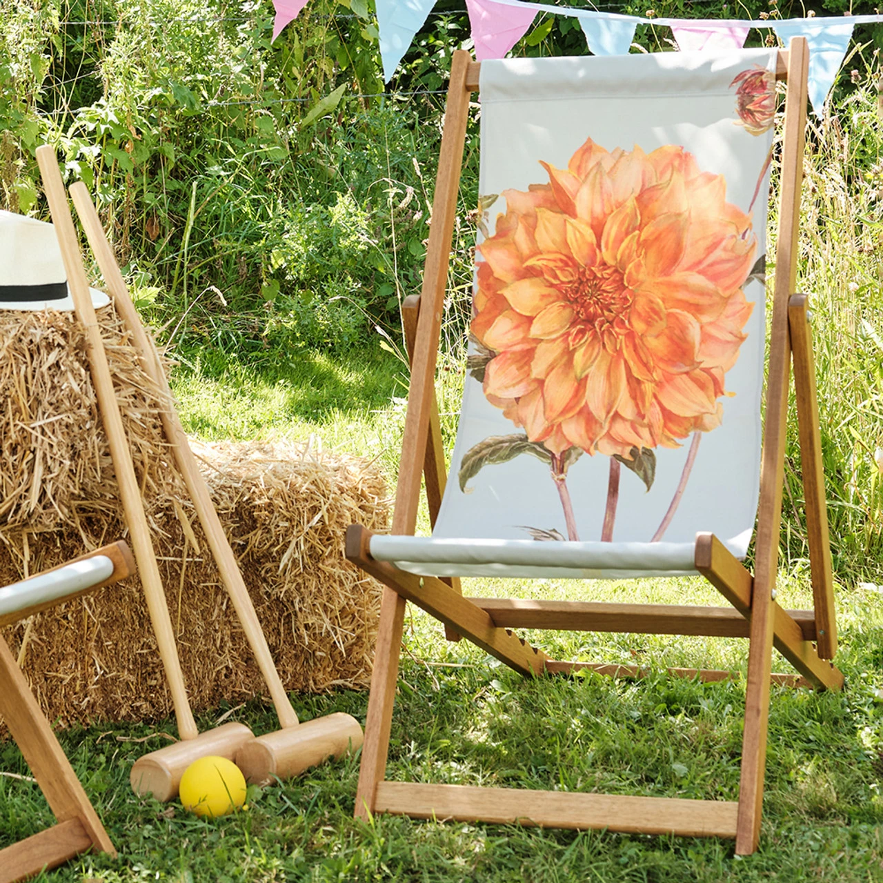 Dahlia Deckchair